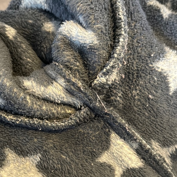 La SENZA Gray Hooded Robe - Picture 11 of 12